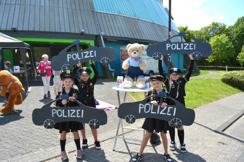 Die "Blaulichtfamilie Westerwald" unterst�tzt die Kinderhospizarbeit im Westerwald