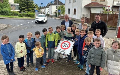 Lohmannstrae in Feldkirchen wird Tempo-30-Zone: Mehr Sicherheit fr Kinder
