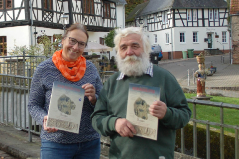 Die Tpferdynastie Kntgen: Von Siegburg nach Grenzau