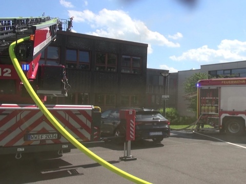 2. Aktualisierung: Brand in der Friedrich-Schweitzer-Schule in Westerburg