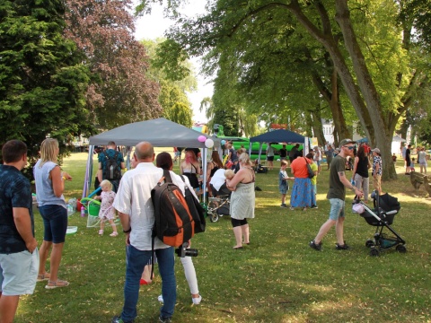 8. Kreisfamilienfest: Burggarten in Hachenburg verwandelt sich in Mega-Spielplatz