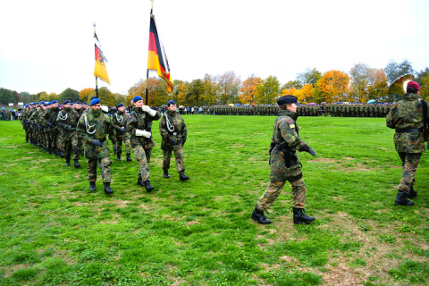 Beeindruckendes Gel�bnis des Sanit�tsregiments 2 "Westerwald" in Rennerod