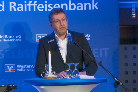 Feierliche Begegnungen und Zukunftsvisionen: Der Weihnachtsempfang der Westerwald Bank Hachenburg