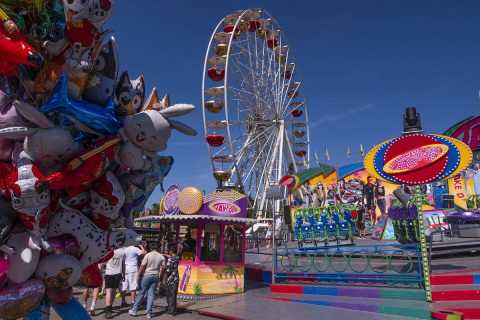 Nostalgie trifft Nervenkitzel: die legend�re Pfingstkirmes in Neuwied