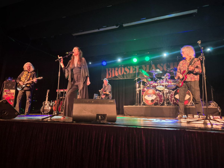 �Br�selmaschine� in Altenkirchen: Alter sch�tzt nicht vor klasse Rockmusik