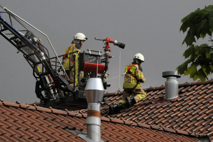 Feuerwehren und Rettungsdienste stehen auch an den Festtagen bereit