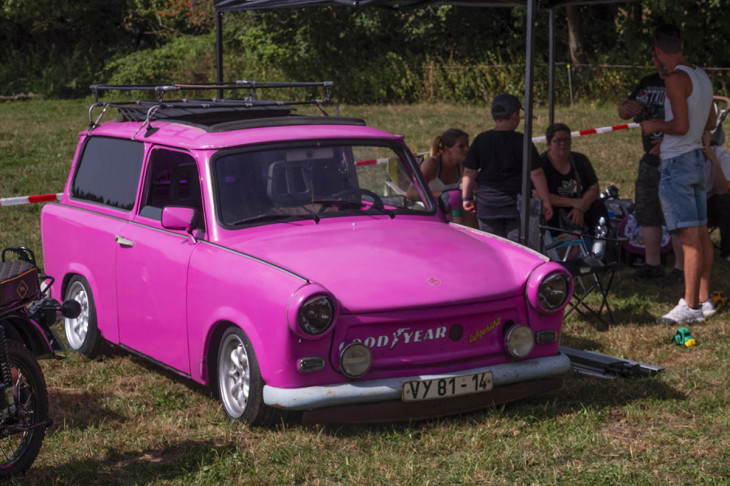 Glanz und Glamour auf Rädern: Unvergesslicher Oldtimertag in Oberdreis