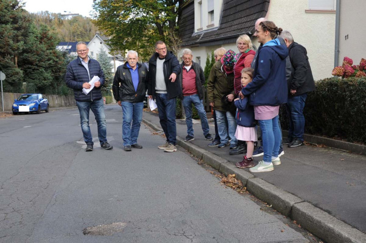 Schlaglochpiste genannt Landesstra�e: Nassauer Stra�e in Wissen ist ein �rgernis