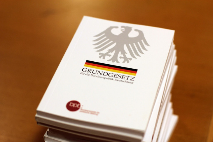 77 Jahre Grundgesetz: Veranstaltung auf dem Altenkirchener Marktplatz