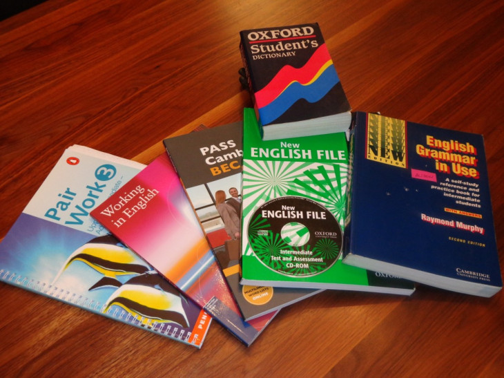 Kreis Altenkirchen: Wichtige Informationen zur Schulbuchausleihe f�r Eltern