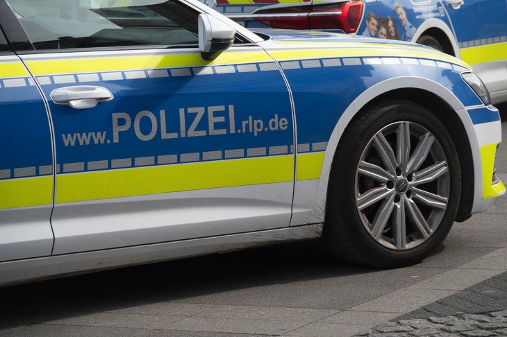 Unbekannte beschdigen Schule in Altenkirchen