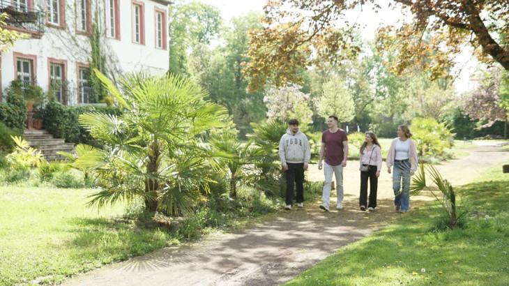 Um 15 Uhr startet eine �ffentliche F�hrung im Martinsschloss, bei der interessierte Besucher Spannendes �ber die Geschichte und Bedeutung der ehemaligen Zollburg erfahren k�nnen. (Foto: Simon Pilarski)