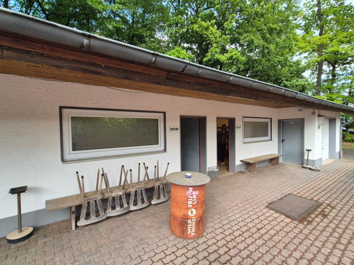 Sportplatz Flammersfeld: Kosten f�r Geb�udesanierung geben Ausschuss zu denken
