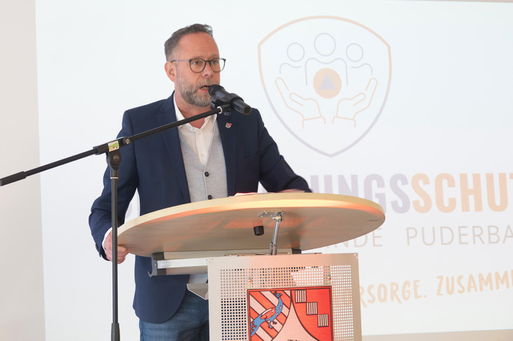B�rgermeister Sven Sch�r.