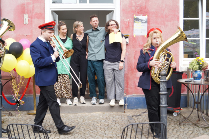 Die Stationstaufe wurde musikalisch untermalt von der Bl�serfamilie Kowalski.