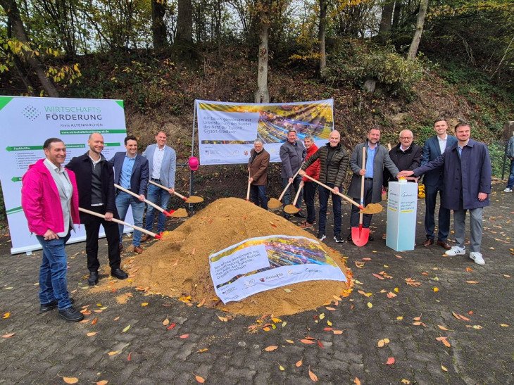 Neue Glasfaseranschl�sse im Kreis: F�rderf�higer Ausbau wird umgehend beginnen
