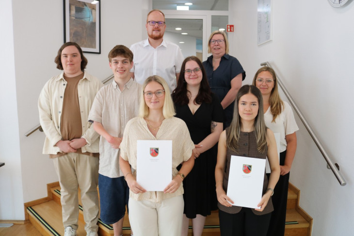 Neue Karrierewege bei der VG Kirchen: Nachwuchskräfte starten durch