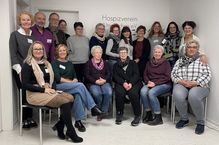 Einfhlsame Begleitung in schweren Stunden: 16 neue Ehrenamtliche qualifiziert