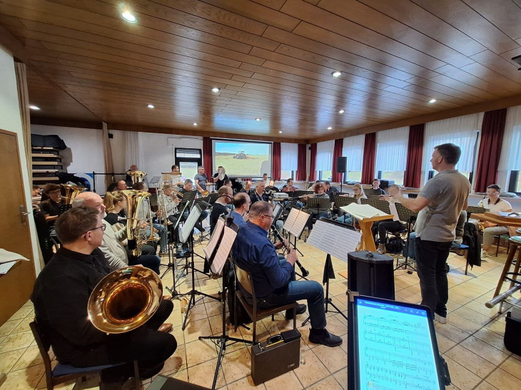 100 Jahre Musikverein Brunken: Vier Tage Jubil�um mit Isi Gl�ck und mehr
