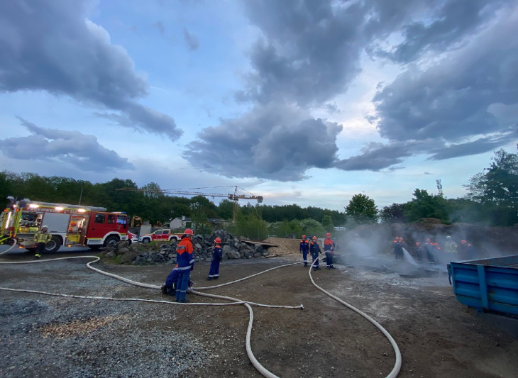 Jugendfeuerwehr Flammersfeld erlebt Berufsfeuerwehrtag
