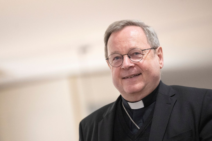 Heitere Ostern: Bischof B�tzing �ber den tr�stlichen Glauben