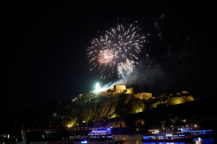Niedrigwasser stoppt traditionellen Schiffskonvoi bei 