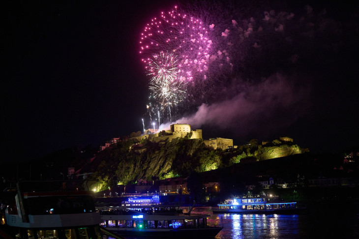 Rhein in Flammen: Höhenfeuerwerk trotz Dürre genehmigt