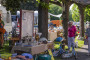 Premiere in Ariendorf: Erster Hofflohmarkt l�dt zum St�bern ein