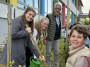 Traditionelles Weinrebenpflanzen der Erpeler Weinmajest�ten