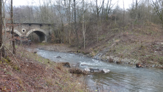 Der Zustand nach dem Rckbau des Wehrs Herdorf Bahnbrcke" mit Blickrichtung flussaufwrts. (Foto: SGD Nord)