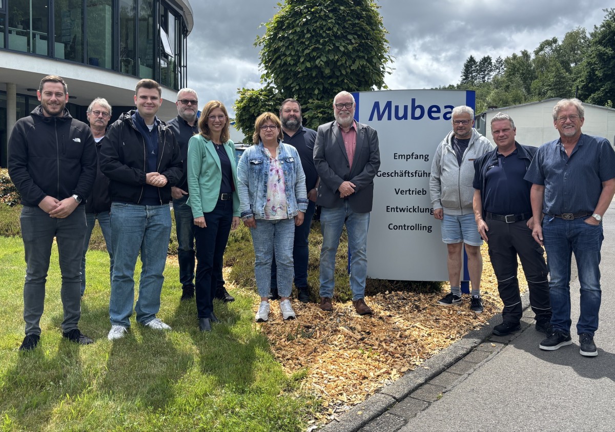 Wirtschaftsdialog in Daaden: Politiker treffen Betriebsrat von Mubea