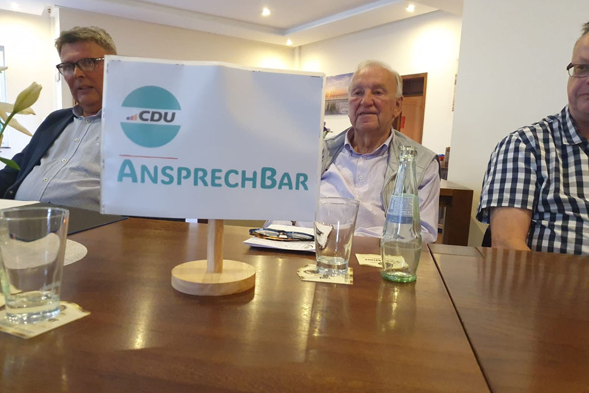 CDU Vettelscho ldt zur offenen Diskussion in der "AnsprechBAR"