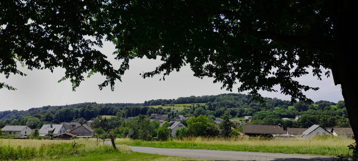 Wanderfreunde trotzen Regen und genieen Panorama bei Halbs