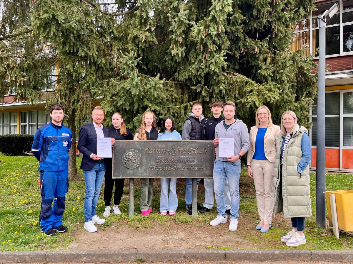 Schulpatenschaft Carmen-Sylva-Schule mit Winkler und Dnnebier Swarenmaschinen GmbH. Foto: IHK Koblenz