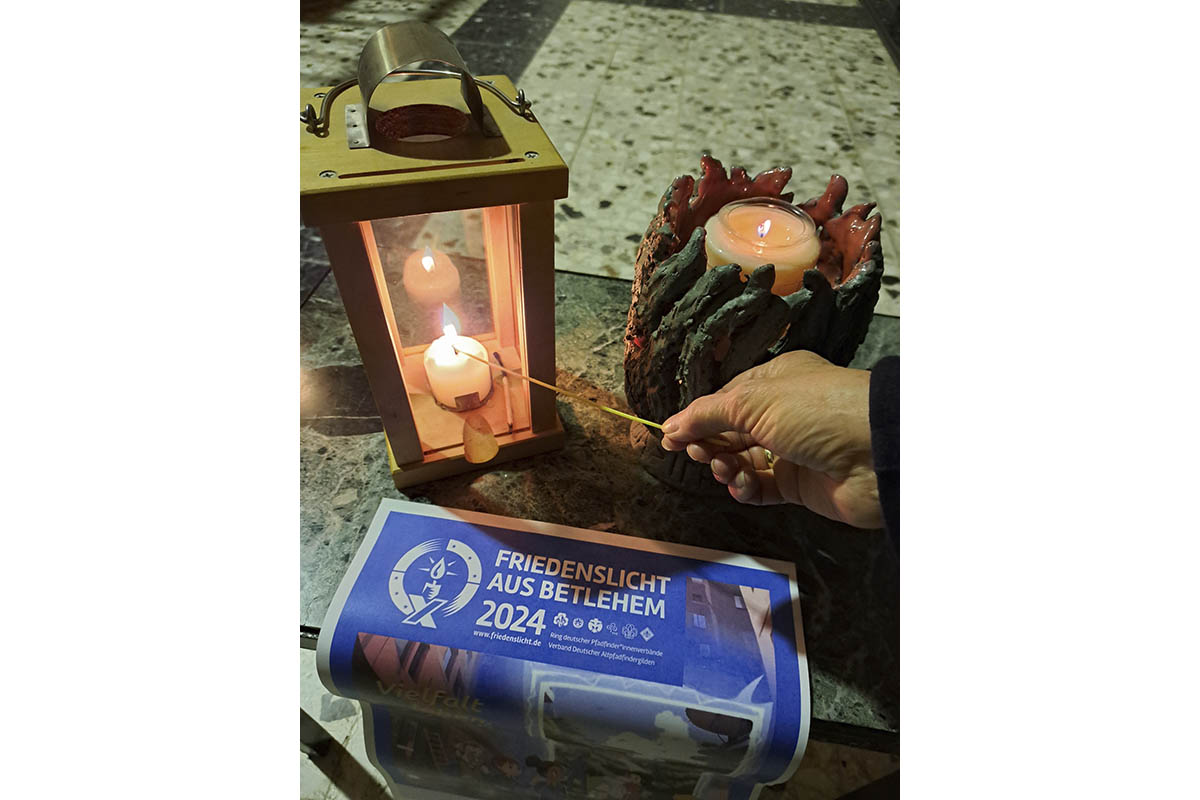 Friedenslicht aus Bethlehem erleuchtet Neuwied