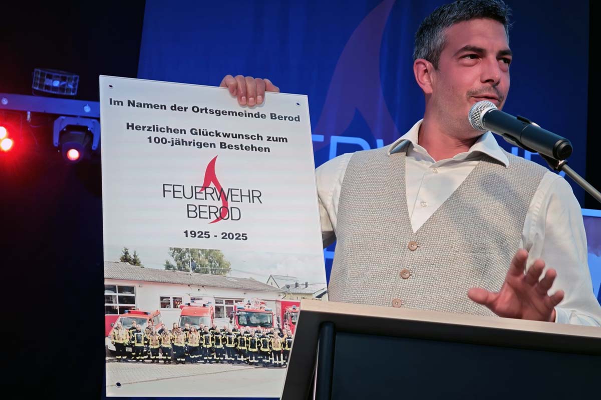 Jubilum beim Lschzug Berod: 100 Jahre Ehrenamt zum Schutz der Bevlkerung
