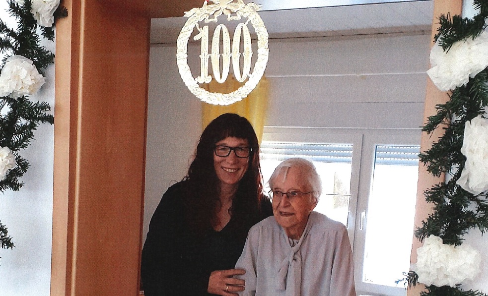 Christel Mhlenbein mit ihrer Nichte. (Fotoquelle: Verbandsgemeinde Hachenburg)