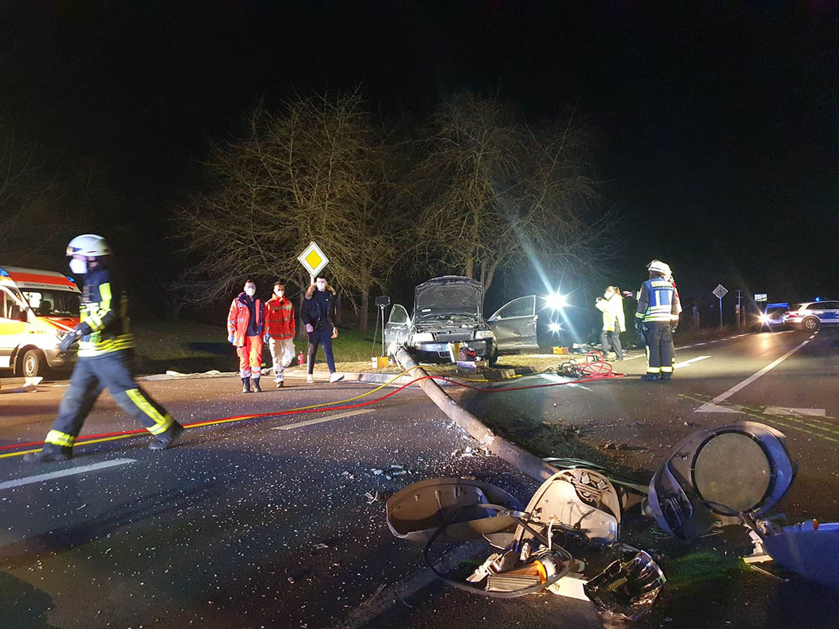 Ein Schwerverletzter bei Verkehrsunfall auf Dierdorfer Strae