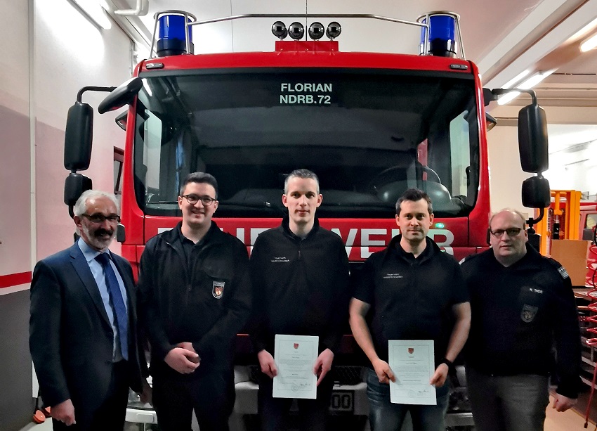 (v.l.n.r.) VG-Brgermeister Wolfgang Schneider, stellv.Wehrfhrer Philip Mller, Wehrfhrer Robin Treude, stellv. Wehrfhrer Sven-Oliver Meyer, Wehrleiter Matthias Theis (Fotos: VG-Feuerwehr Daaden-Herdorf)