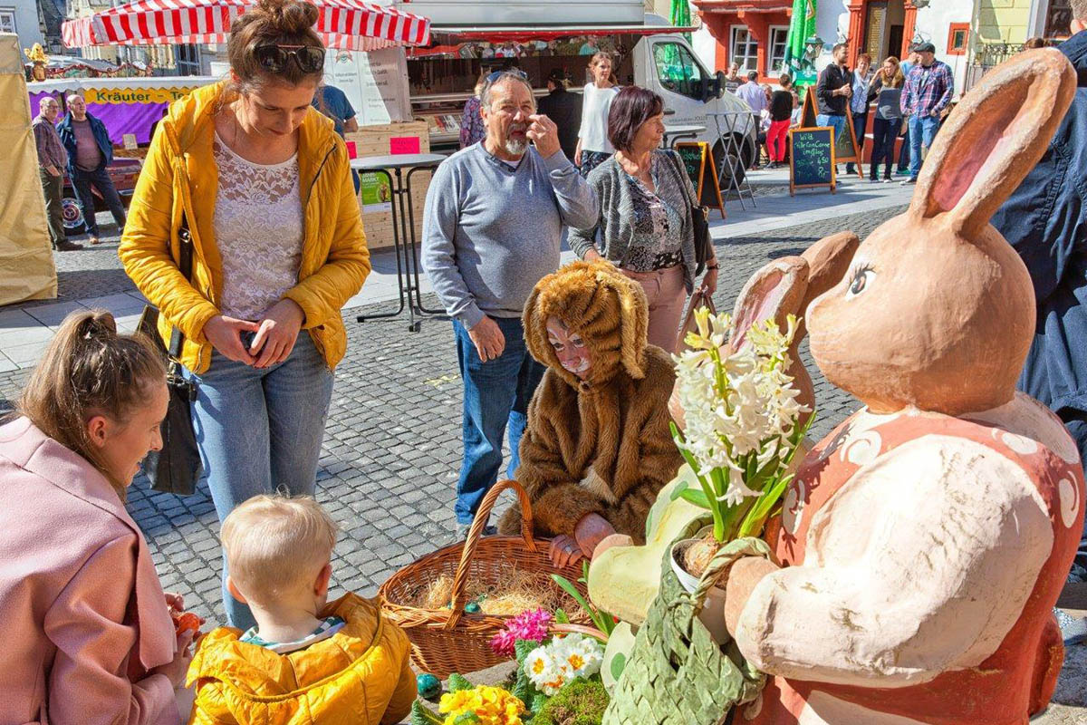 "Frh im Jahr Markt" mit verkaufsoffenem Sonntag 