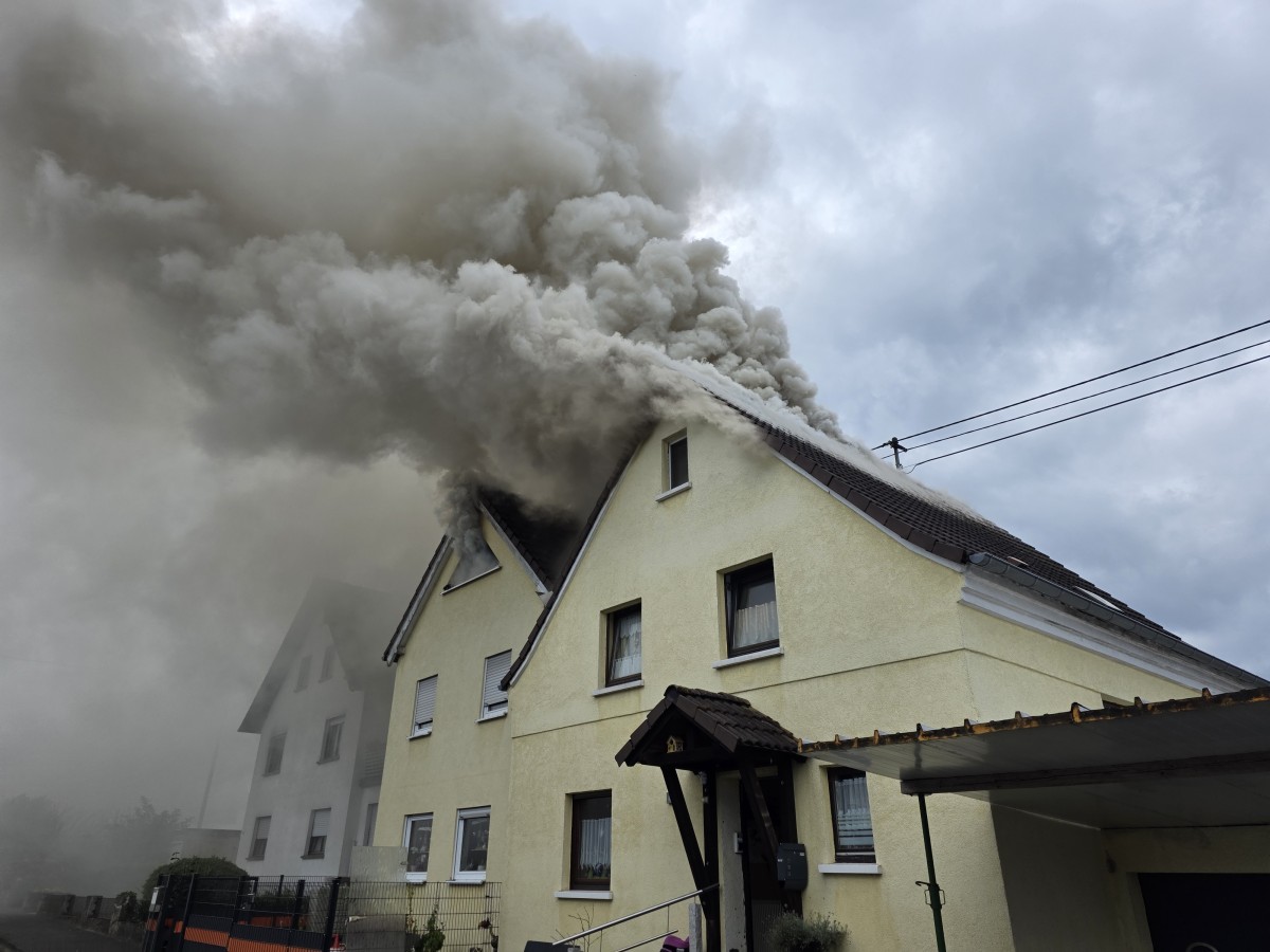 2. Aktualisierung: Grobrand in Kurtscheid - Kripo ermittelt