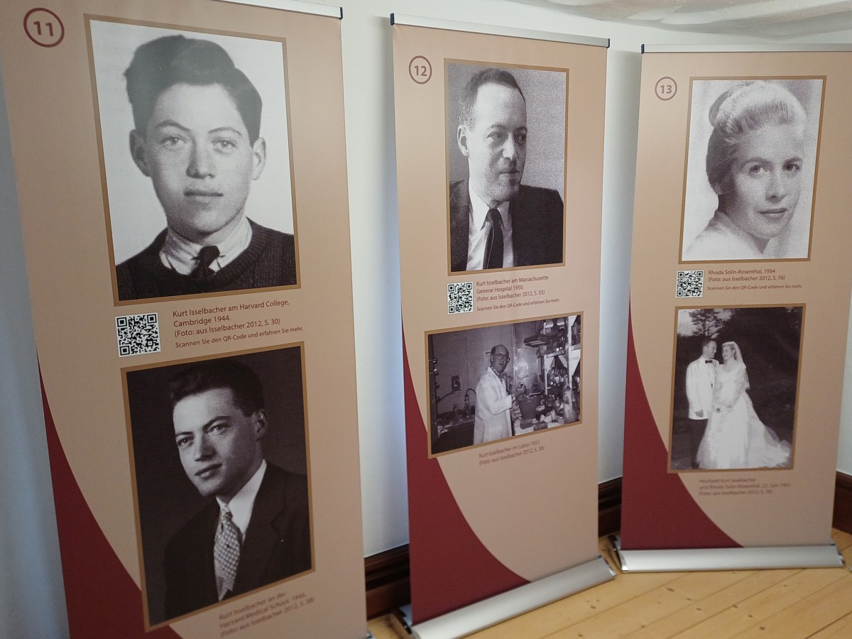 Die Rollup-Ausstellung gewhrt im Landschaftsmuseum Einblick in das Leben des Westerwlders Prof. Dr. Dr. Kurt Isselbacher. (Foto: Landschaftsmuseum/Dr. Moritz Jungbluth)