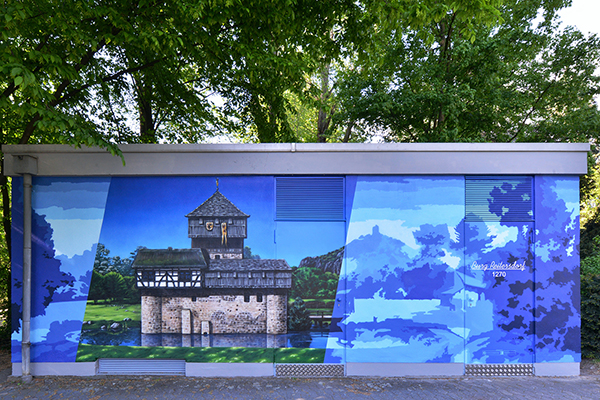 Das Knstlerduo hat bereits viele Trafohuschen und Pumphuser im Versorgungsgebiet der BHAG in Kunstwerke verwandelt.