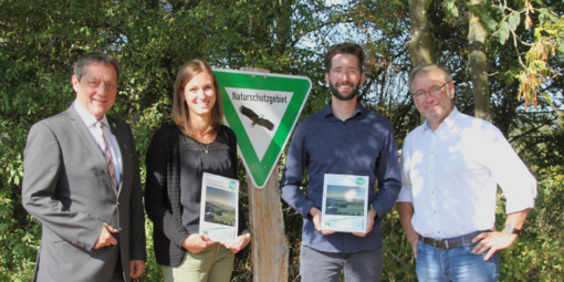 Der siebte Umweltbericht stellt alle Themen rund um die Umwelt im Westerwaldkreis in ansprechender Gestaltung dar. (Foto: Pressestelle der Kreisverwaltung)