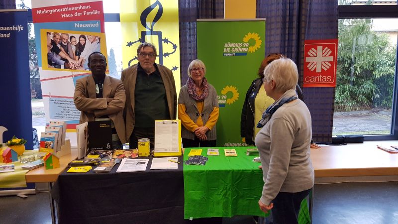 Stand der Amnesty International Gruppe Neuwied. Foto: privat