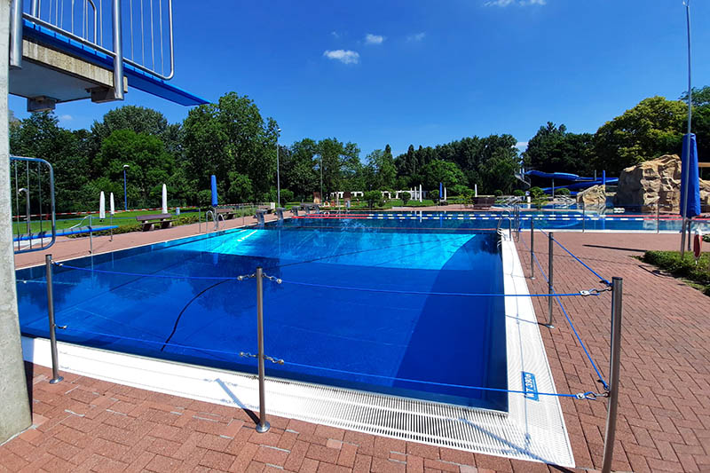 Eintrittstickets frs Freizeitbad Grafenwerth in der Stadtinfo erhltlich