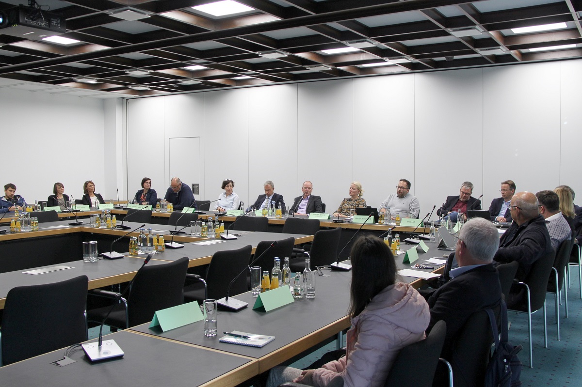 Beim Netzwerktreffen in der Kreisverwaltung standen Austausch und Lsungssuche im Fokus. (Foto: Kreisverwaltung / Carolin Faller)