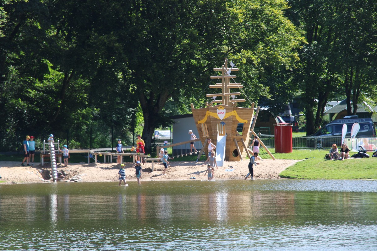 Auch die Saisoner�ffnung Waldschwimmbades Thalhauserm�hle findet am Samstag statt (Foto: Jana Richartz/Verbandsgemeinde Hamm (Sieg)