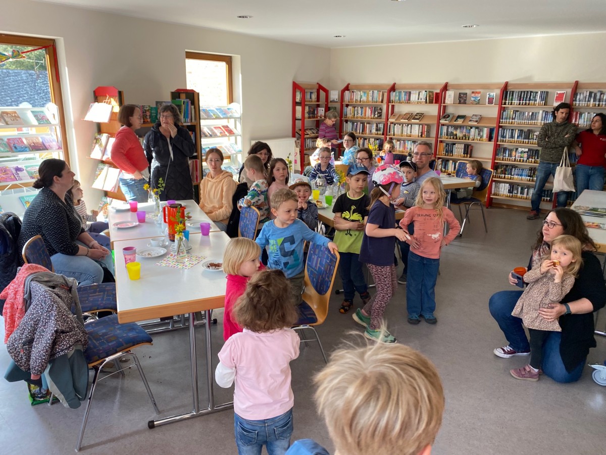 Wiedererffnung der Bchereich Holler (Foto: Sarah Pfeil)