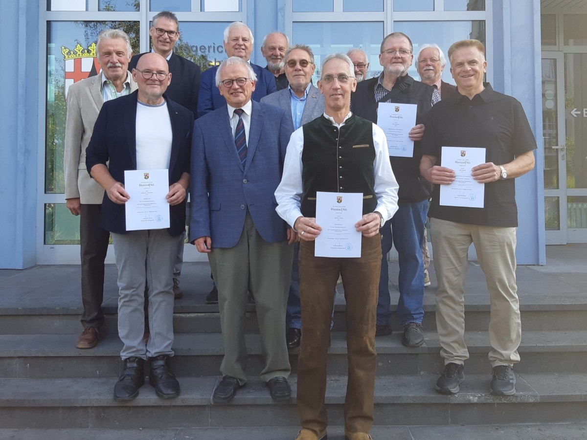 Neue Schiedspersonen in der Verbandsgemeinde Altenkirchen-Flammersfeld ernannt